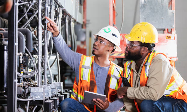 Best Affordable Emergency Electrician  in Old Bethpage, NY