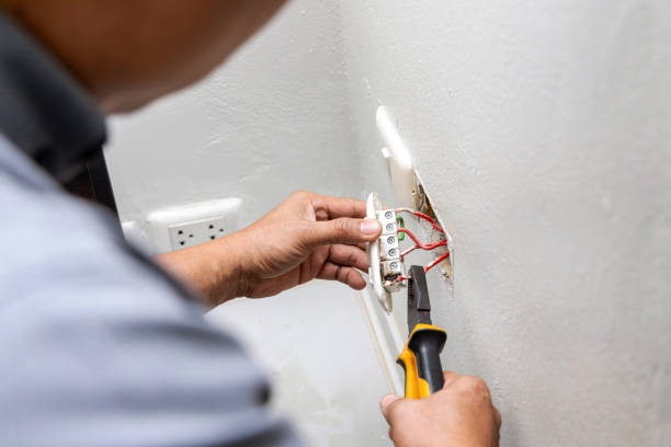 Best Emergency Electrical Repair  in Old Bethpage, NY